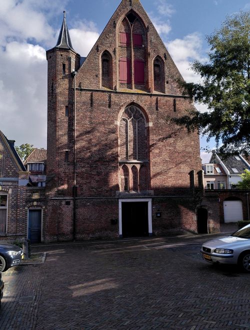 Rond de Waalse Kerk